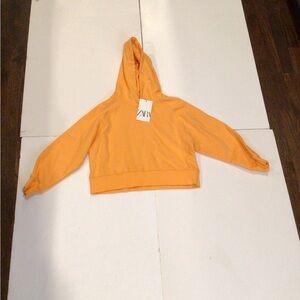 ZARA - Orange cropped hoodie